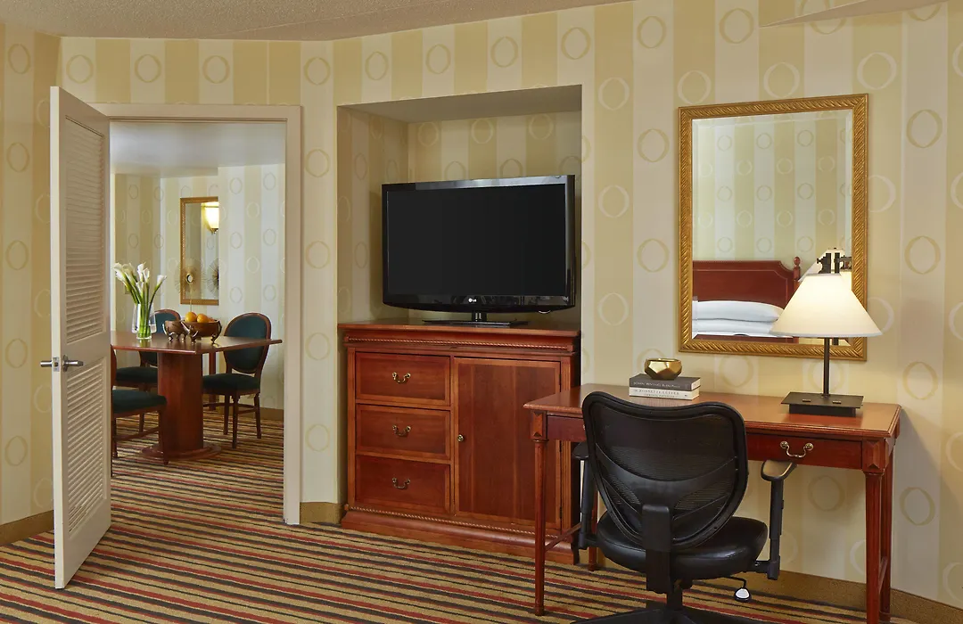 Delta Hotels Philadelphia Airport-1